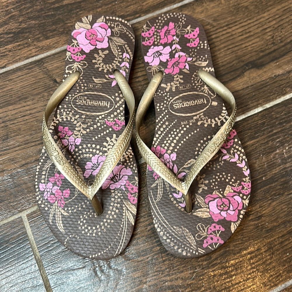 Haviaianas Flip Flops Sz 6